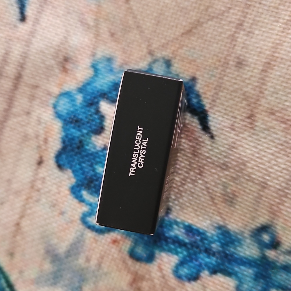NARS Light Reflecting Setting Pressed Powder - Picture 8 of 12